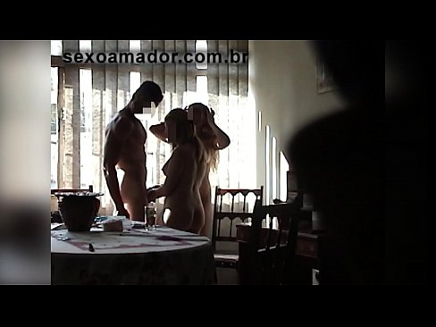 ❤️ Le amiche del sesso invitano un uomo gigante e una cosa a tre con lui ❤️❌ Porno vkal it.pornhdvideos.ru ️❤