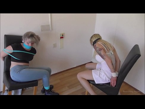 ❤️ Dipendente / legato e imbavagliato / damigella in pericolo ❤️❌ Porno vkal it.pornhdvideos.ru ️❤